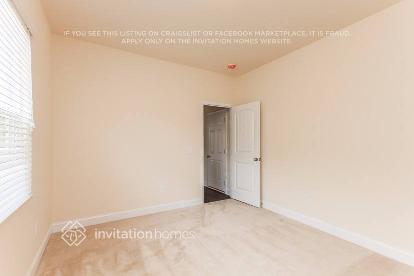Building Photo - 206 Sassafras Rd