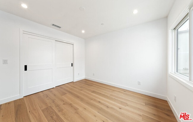 Building Photo - 4285 La Salle Ave
