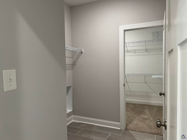 Building Photo - 107 Amargosa Pl