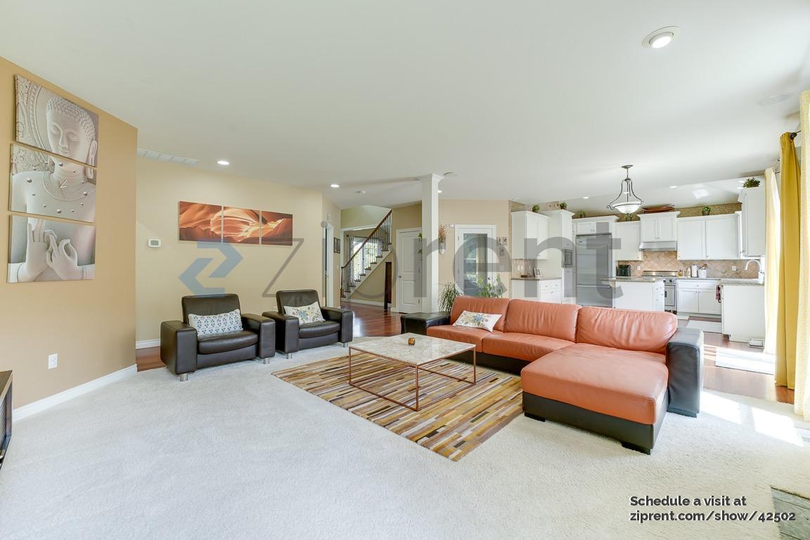 Building Photo - 21622 Quiet Water Loop E