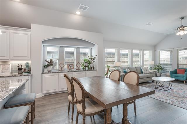Building Photo - 204 Garden Grove Dr