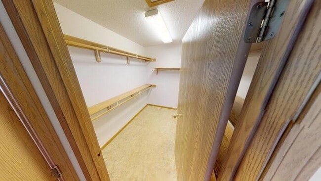 Building Photo - 306 S 13th St