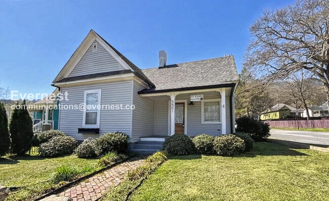 Building Photo - 5501 St Elmo Ave