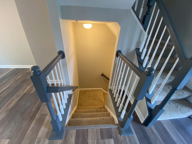 Building Photo - 754 Pine Drift Dr