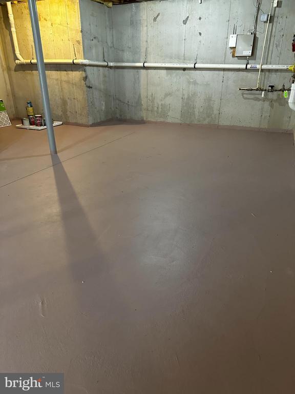 Building Photo - 147 Fringetree Dr