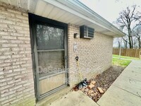 Building Photo - 414 Lunar Ln