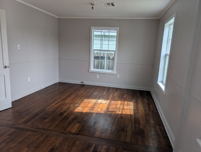 Building Photo - Two bedroom house available for rent in La...