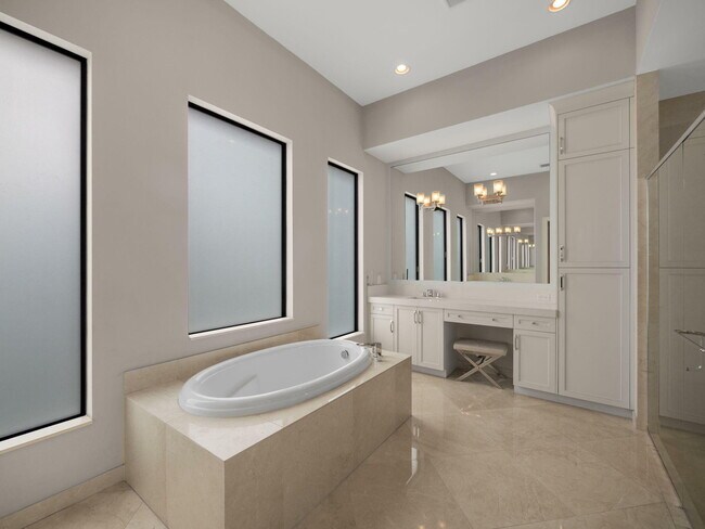 Building Photo - 9931 Bozzano Dr