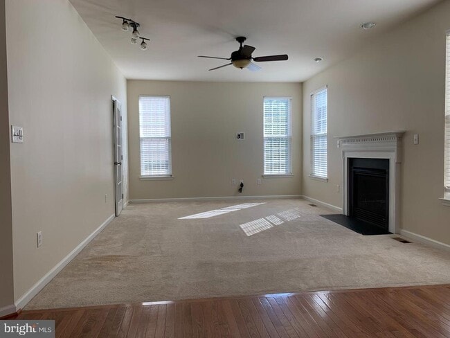 Building Photo - 8379 Academy Rd