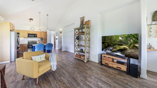 Building Photo - Regency at Huleia in Lihue, 2 bedroom, 2.5...