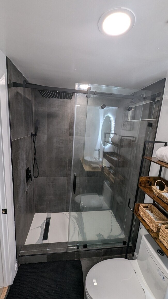 Building Photo - 1111 SW 8th Ave