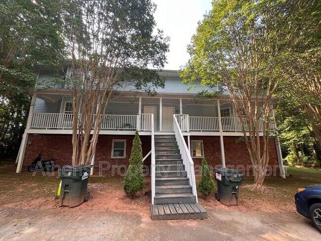 Primary Photo - 1824 Cedar Shoals Dr