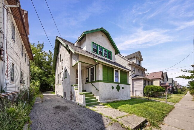Building Photo - 97 Rohr St