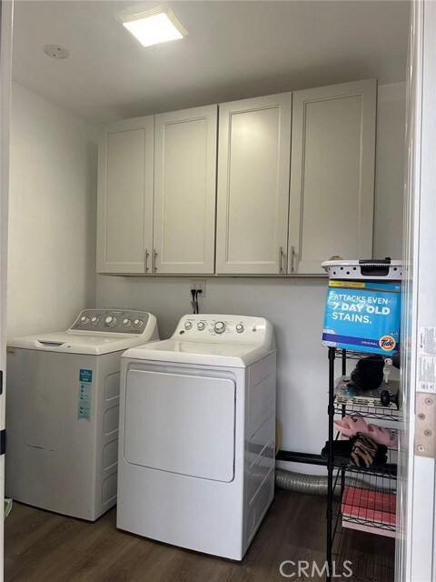 Building Photo - 3044 Hodges Ave