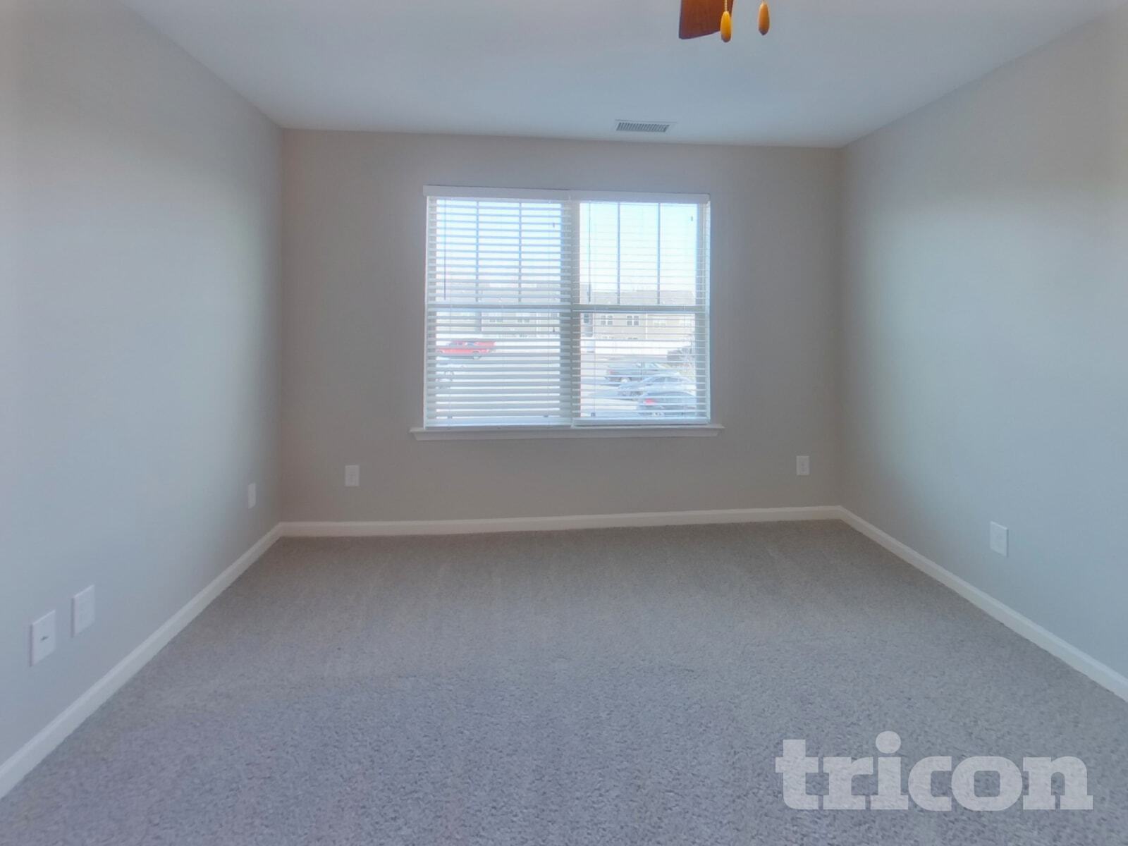 Building Photo - 4009 Commons Dr