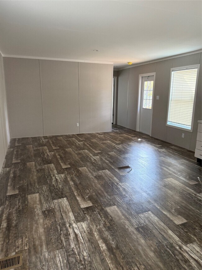 Building Photo - 2430 County Rd 318