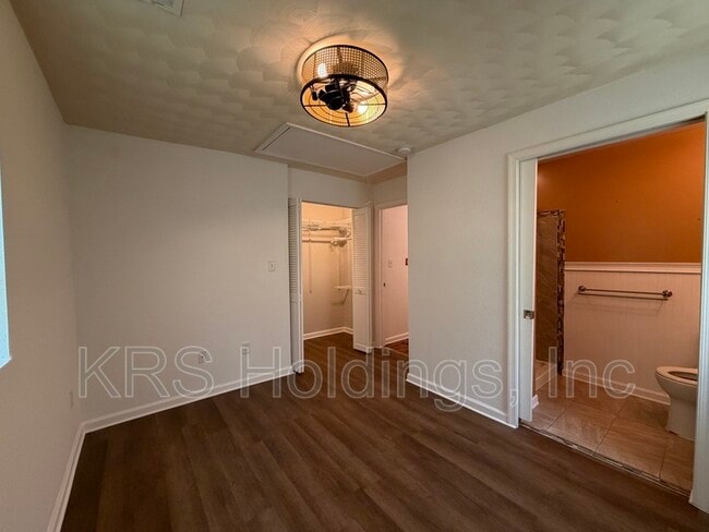 Building Photo - 28 Gillis Rd