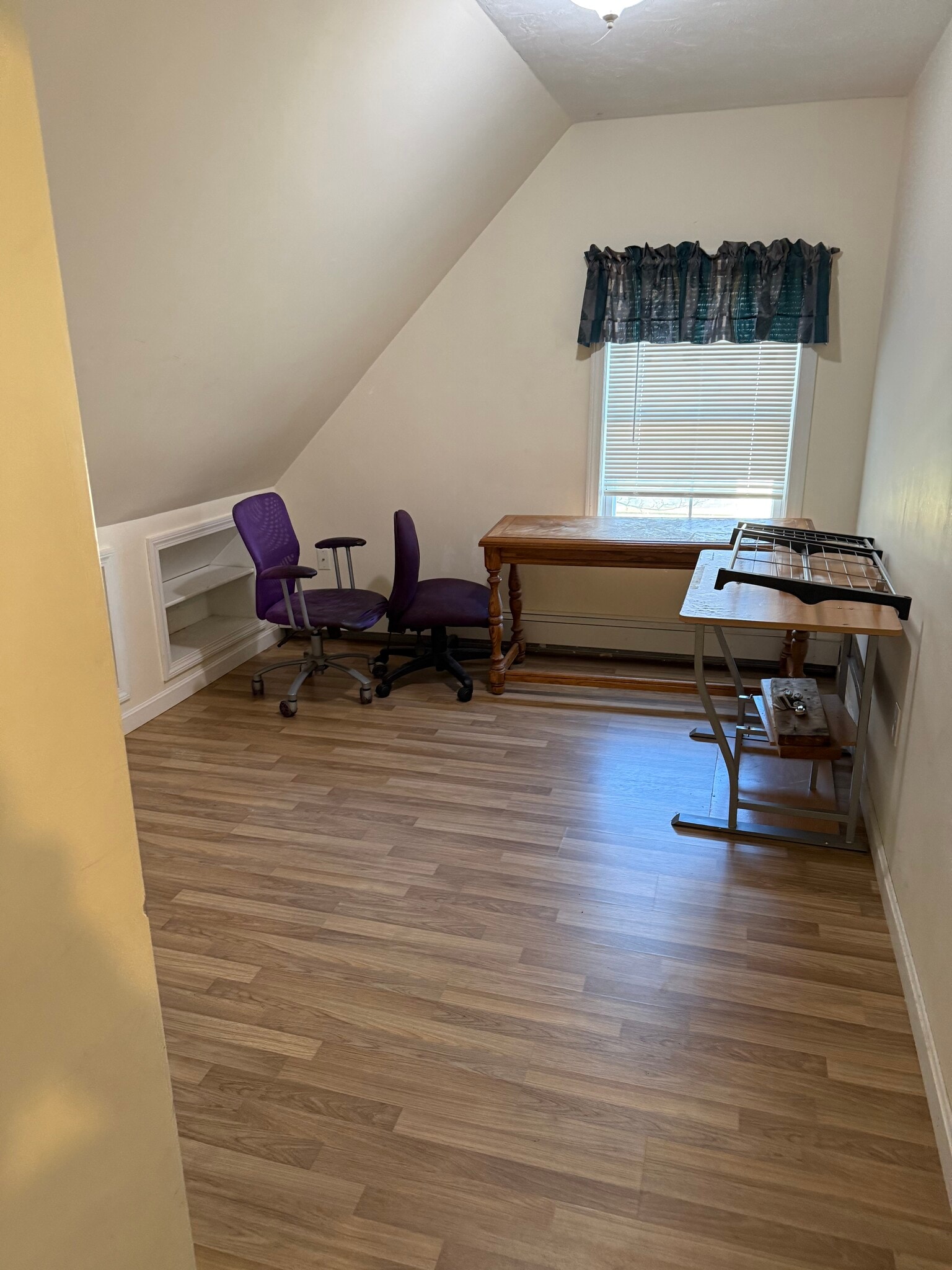 Building Photo - 298 Main St