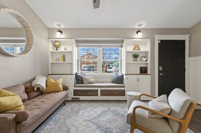 Building Photo - 7535 Churchwood Cir