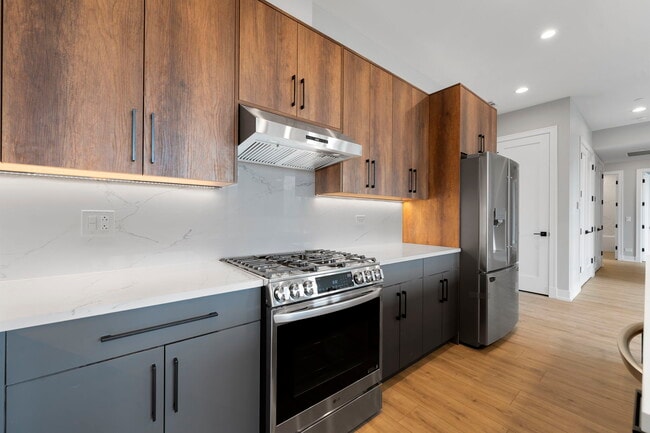 Building Photo - 1718 S Halsted St