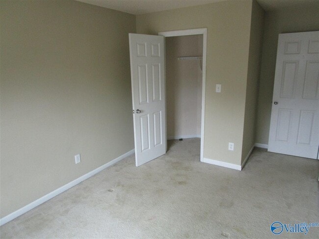Building Photo - 143 Bremerton Dr SW