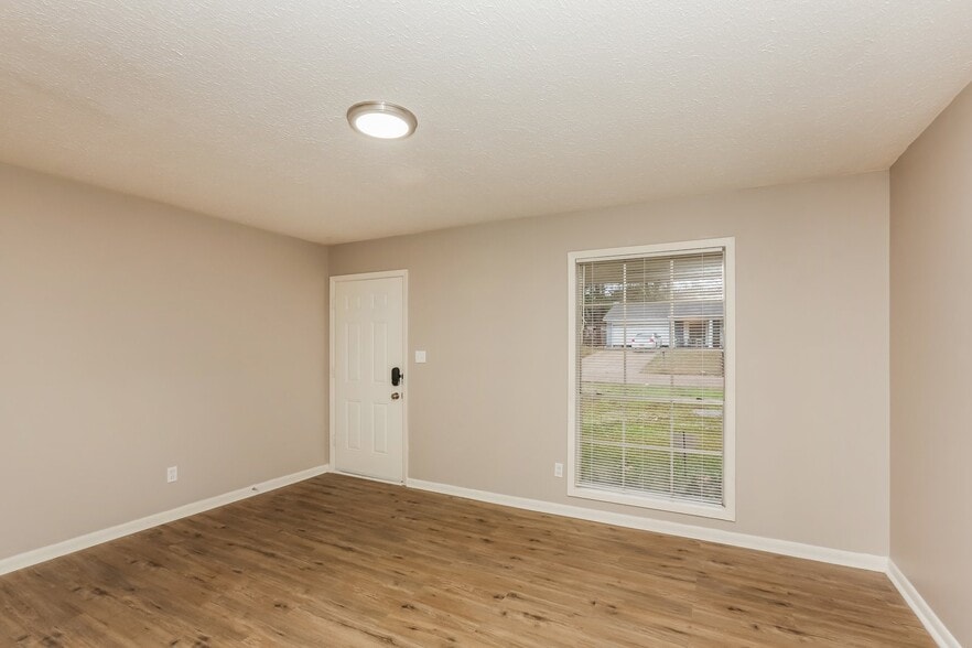 Building Photo - 1051 Westway St