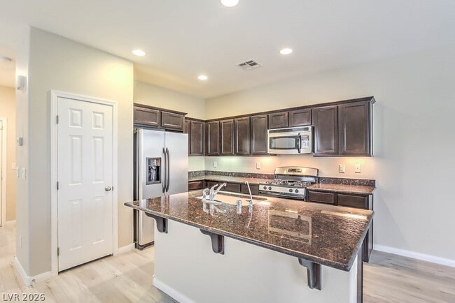 Building Photo - 8366 Stillhouse Ct