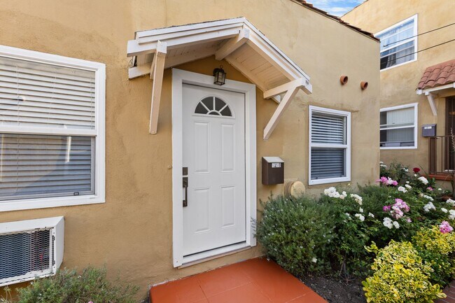 Building Photo - BRAND NEW 1 Bedroom, 1 Bathroom apartment ...