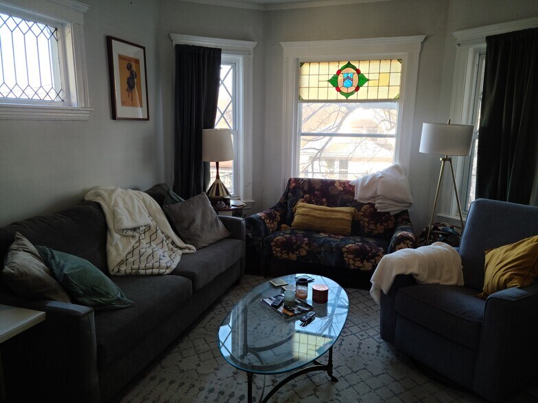 Building Photo - 15 Langley Rd