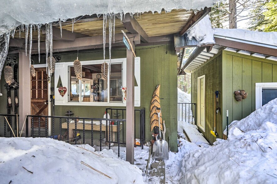 Building Photo - 1763 Narragansett Cir