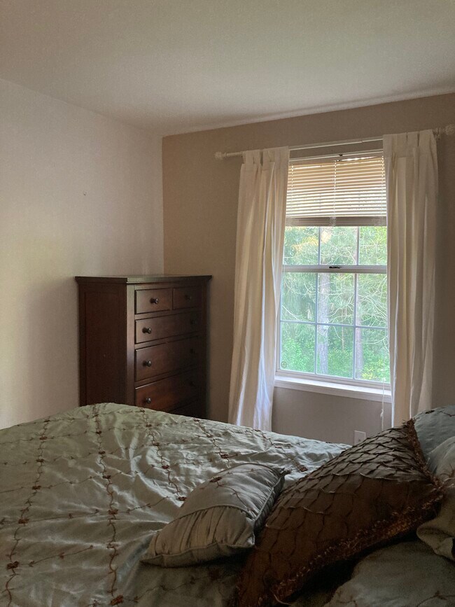 guest bedroom 1 - 14217 55th Ave SE