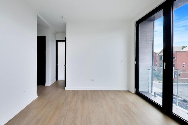 Building Photo - 6344 Hennings Ct