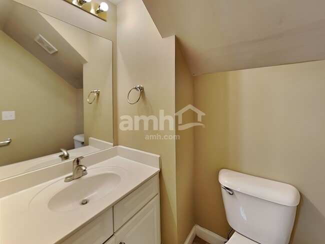 Building Photo - 112 Settlers Way