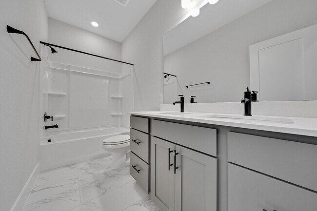 Building Photo - Beautiful 4 Bedroom New Construction Luxur...