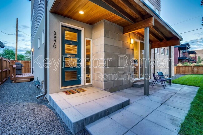 Building Photo - 3870 Shoshone St