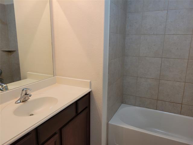 Building Photo - 1200 Lombardy Dr