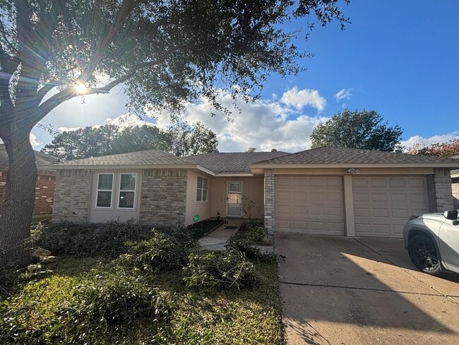 Building Photo - 7307 Crystalglen Dr