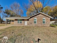 Building Photo - 6575 Ridgewood Rd
