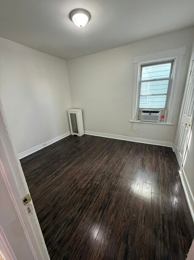 Building Photo - 105 Rosa Parks Blvd