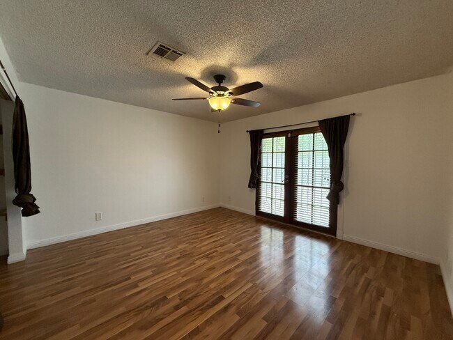 Building Photo - 1356 S 41st Ave