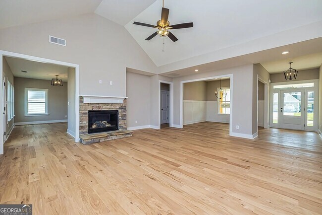 Building Photo - 69 Oakhurst Trail