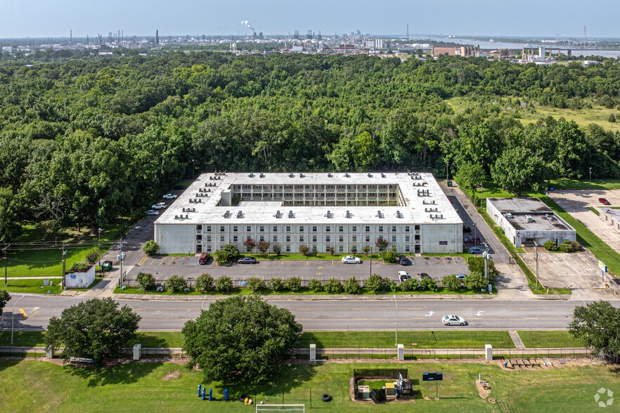 Aerial Photo - Jaguar Plaza