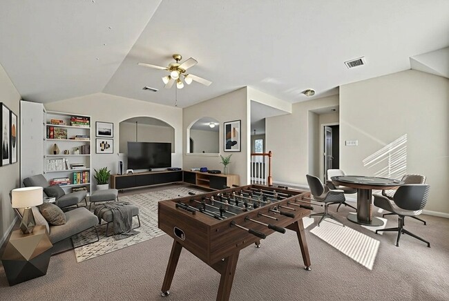 Building Photo - 23730 River Pl Dr