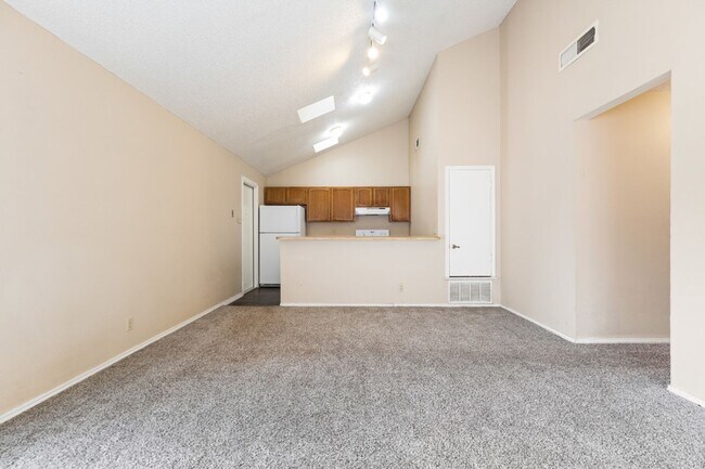 Building Photo - 13778 George Rd