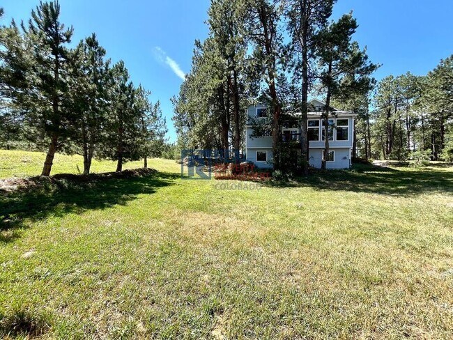Building Photo - 120 Tall Pine Ln