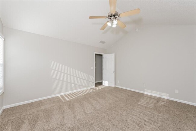 Building Photo - 919 Downing Dr