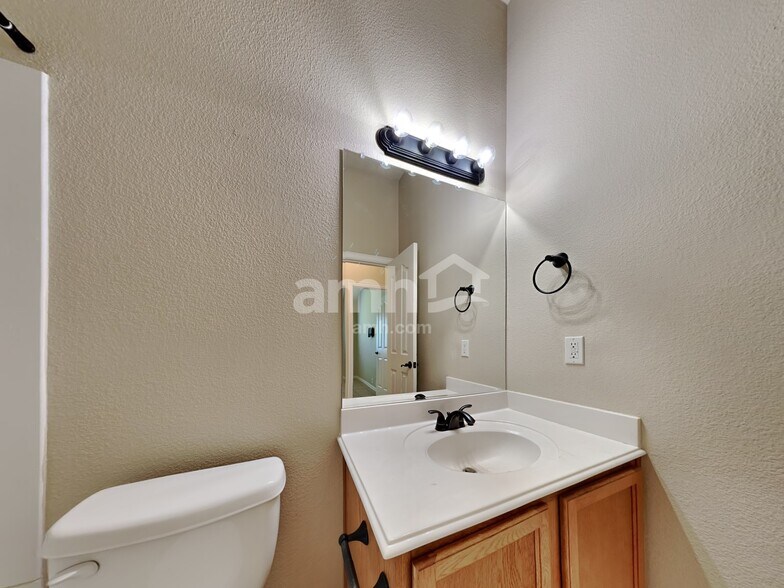 Building Photo - 1225 Concho Trail