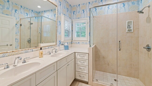 Building Photo - 20 Brandon Way