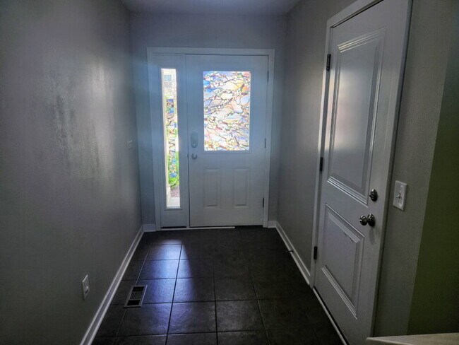 Building Photo - 7874 Cottonwood Ln
