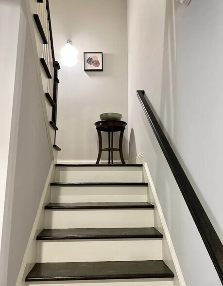 Building Photo - 1398 Heights Park Dr SE